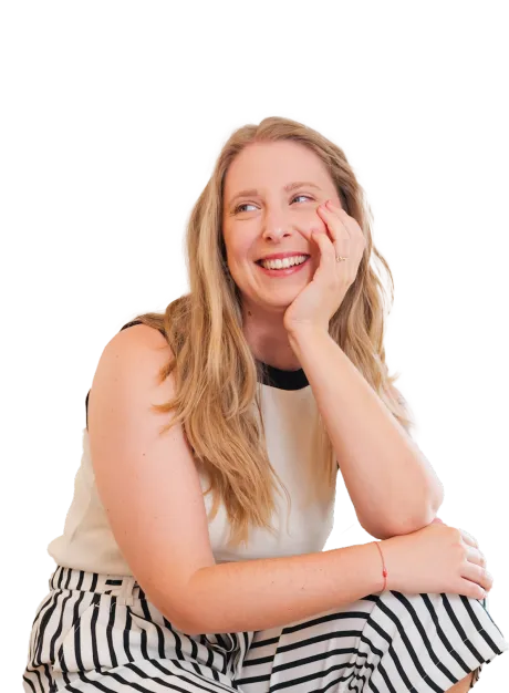 Mateja smiling, resting her chin on her hand